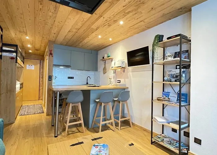 Schuss Sleek By Alpstays 公寓