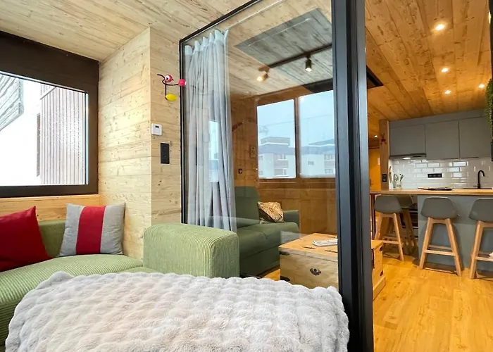 公寓 Schuss Sleek By Alpstays *